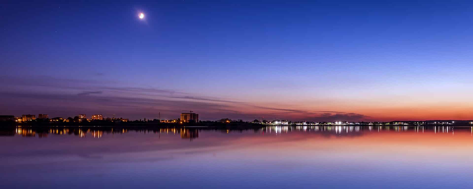 apartamente pe marginea lacului